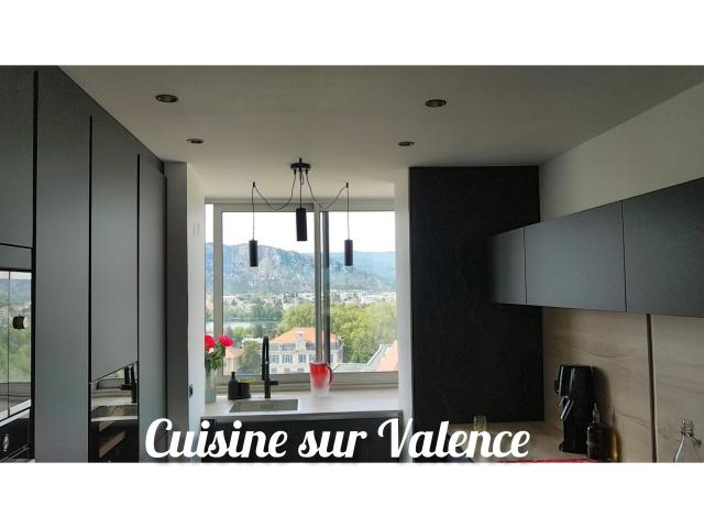 Rénovation d'une cuisine à Valence (26000)_Vu sur Le Rhône et Crussol